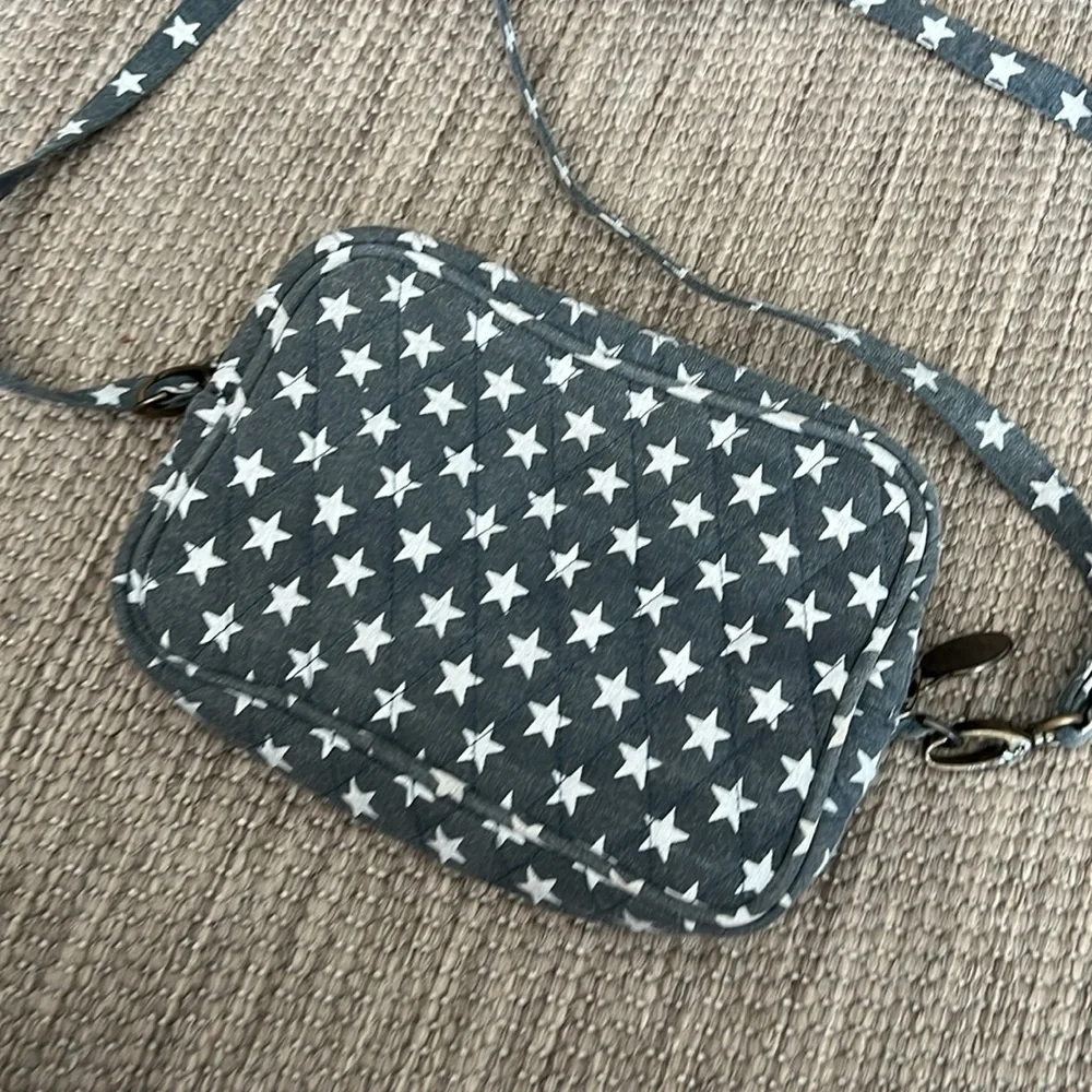 Bella Taylor Gray Star Print Quilted Crossbody Bag